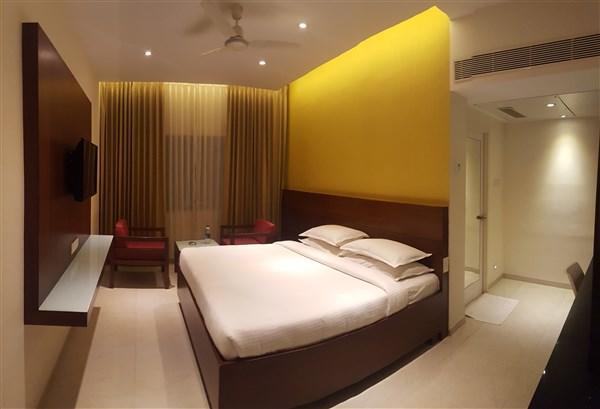 Gayathri Hotels Tirupur Dış mekan fotoğraf