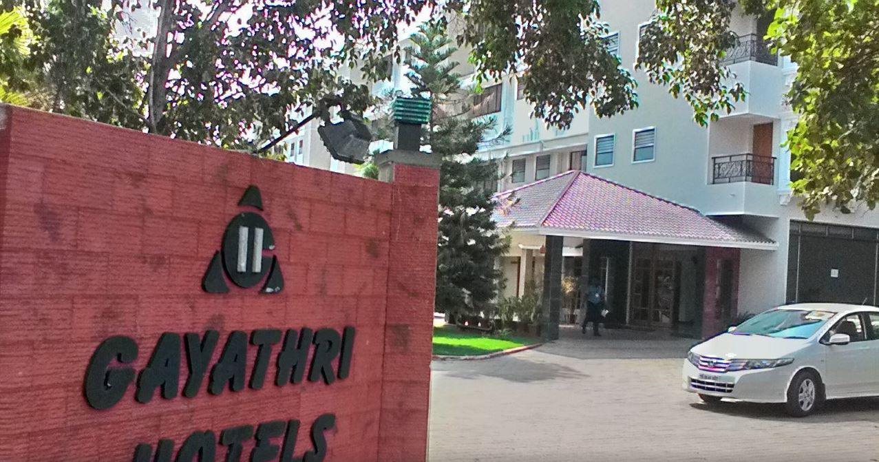 Gayathri Hotels Tirupur Dış mekan fotoğraf