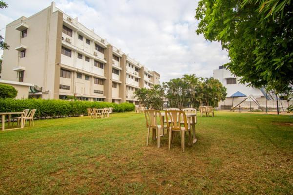 Gayathri Hotels Tirupur Dış mekan fotoğraf