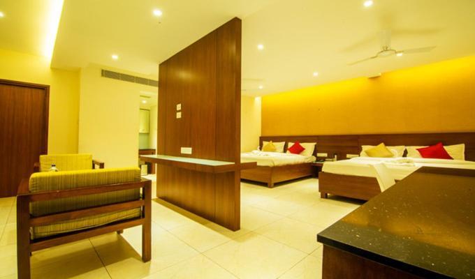 Gayathri Hotels Tirupur Dış mekan fotoğraf